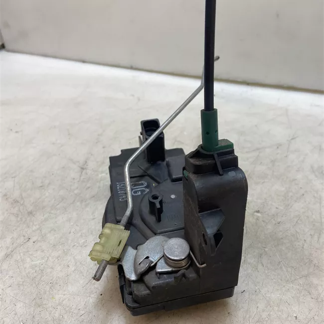 Serratura porta anteriore destra