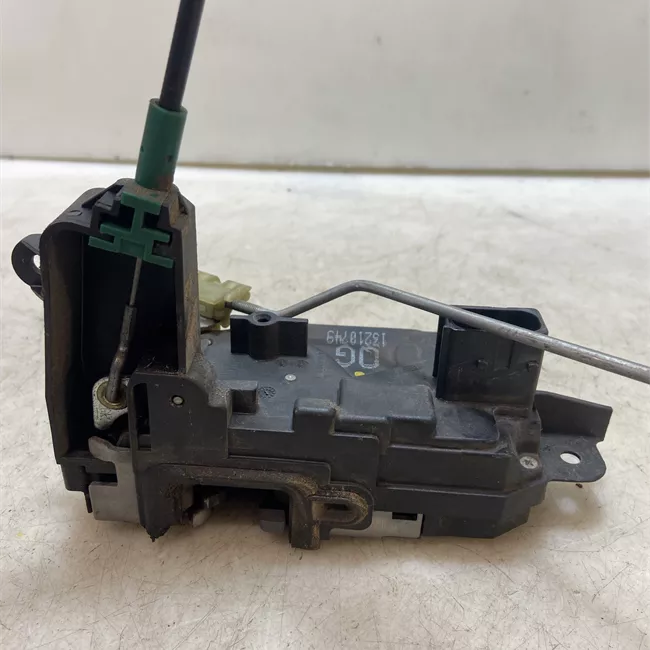 Serratura porta anteriore destra