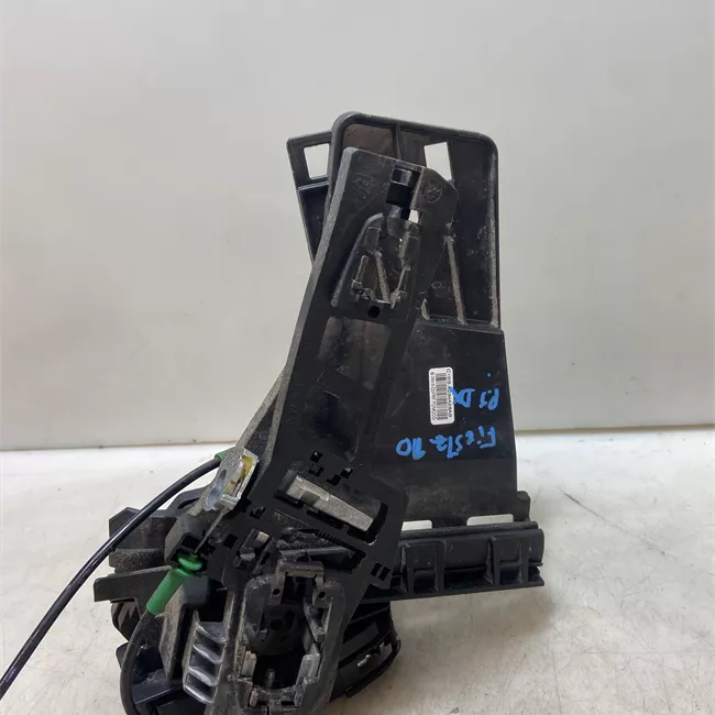 Serratura porta posteriore destra con sistema di chiusura centrale