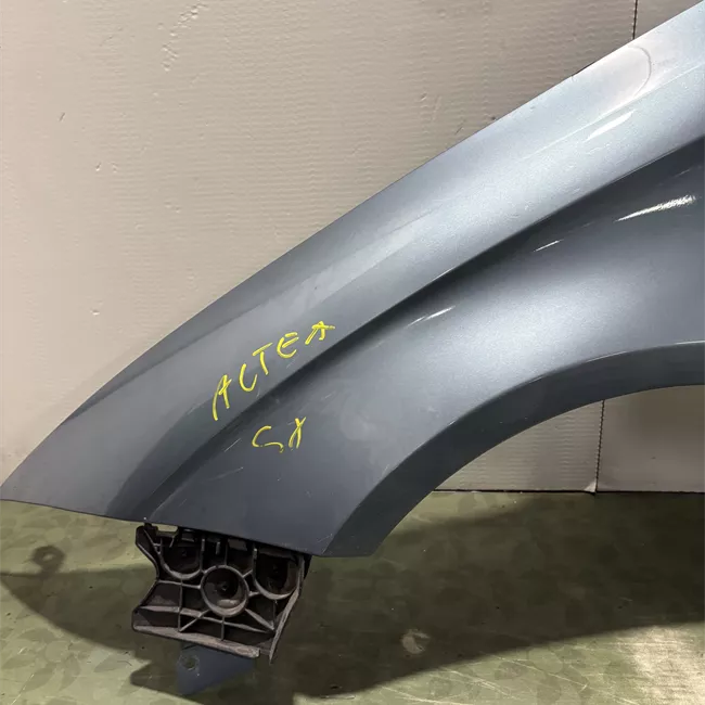 Parafango anteriore sinistro