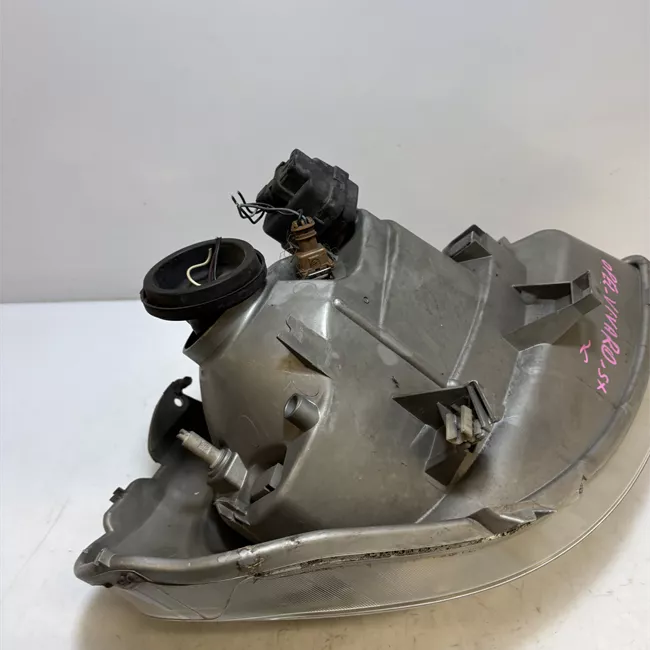 Proiettore sinistro t.6V699999<