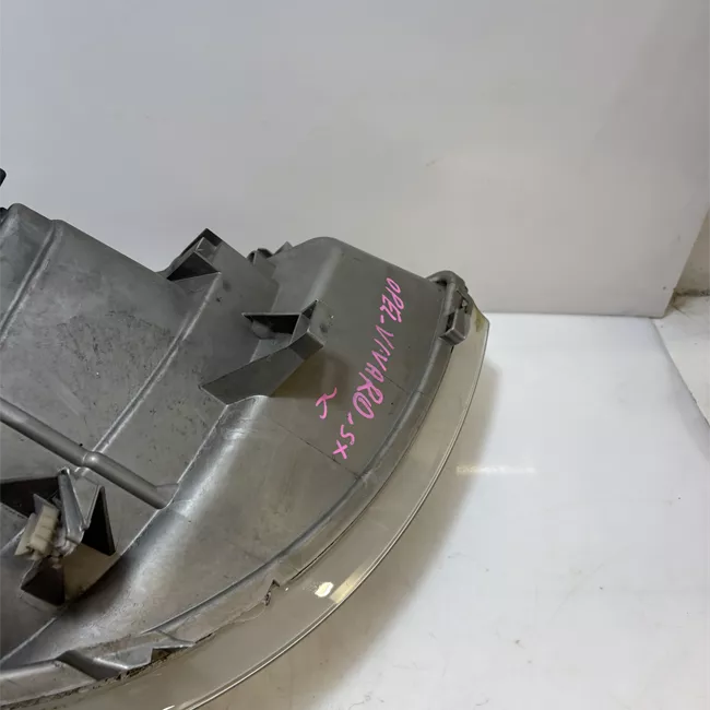 Proiettore sinistro t.6V699999<