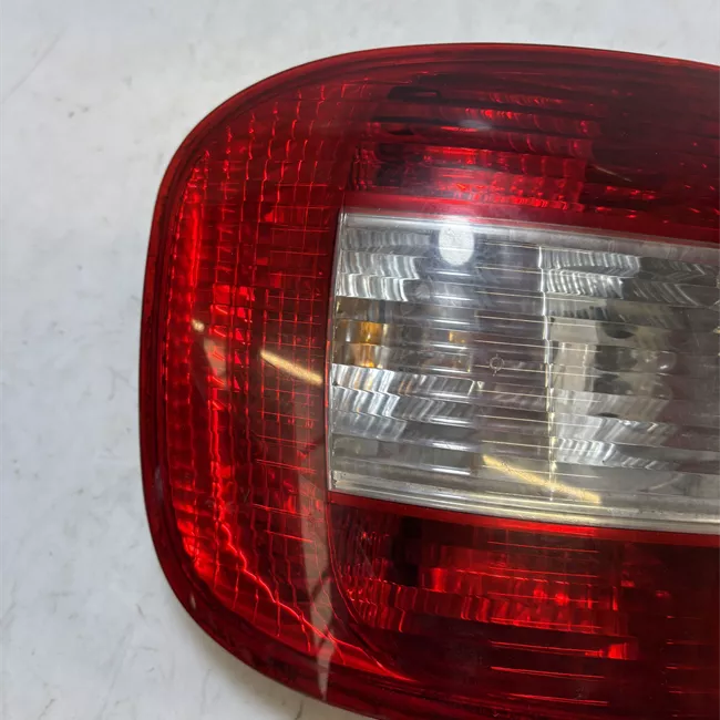 Fanale posteriore sinistro