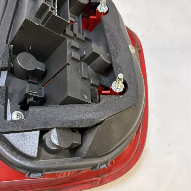 Fanale posteriore sinistro