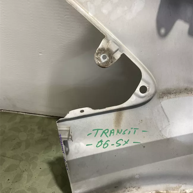 Parafango anteriore sinistro