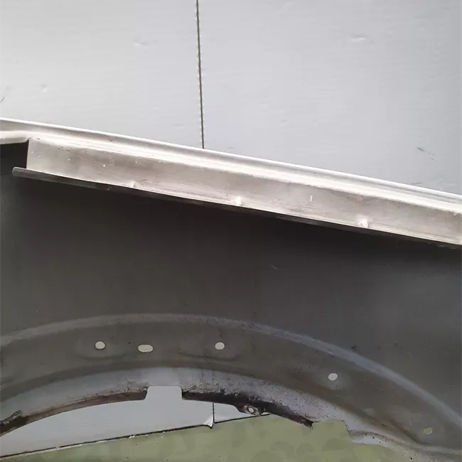 Parafango anteriore sinistro