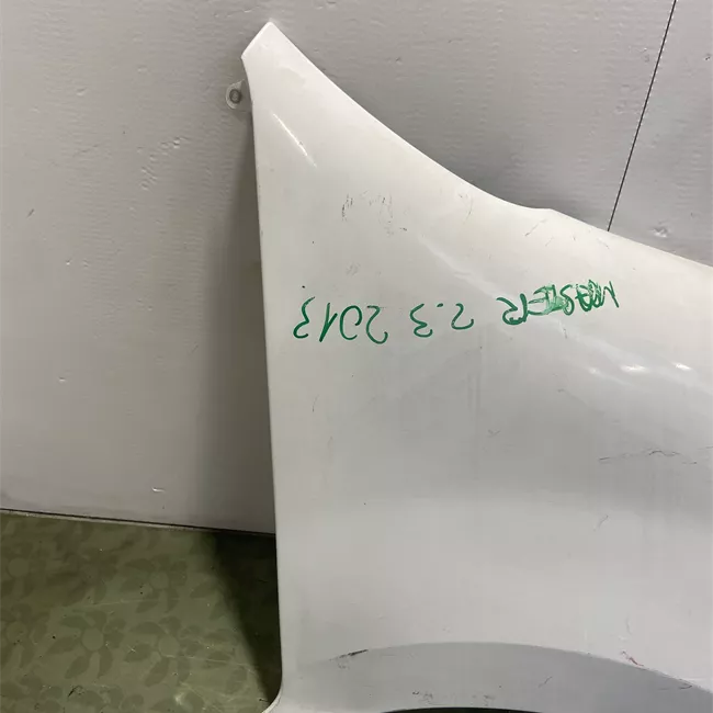 Parafango anteriore destro