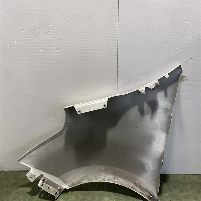 Parafango anteriore destro