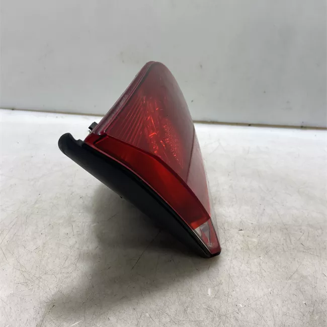 Fanale posteriore parte interno sinistro HELLA