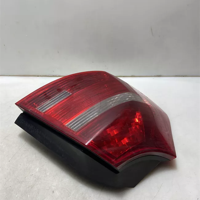 Fanale posteriore sinistro