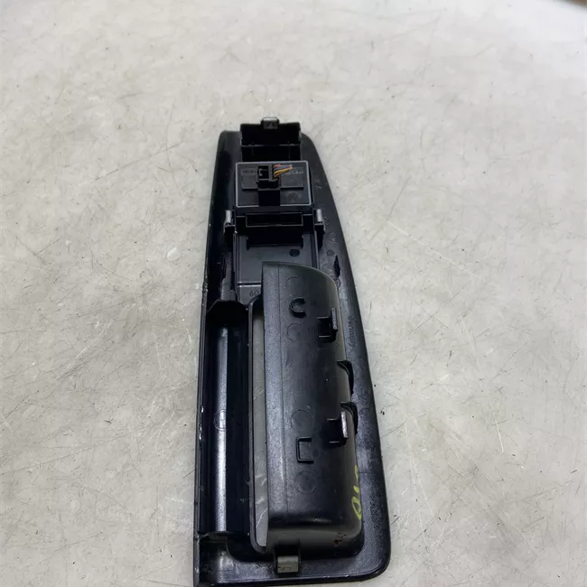 Interruttore alzacristalli porta anteriore sinistro nero