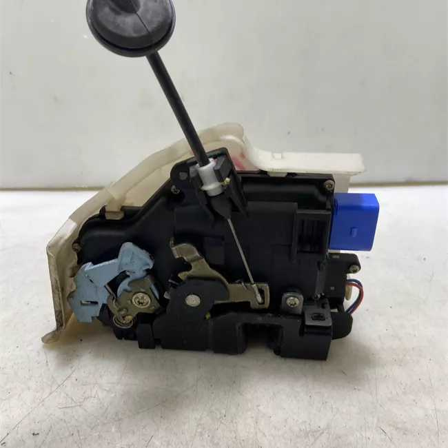 Serratura porta anteriore sinistra