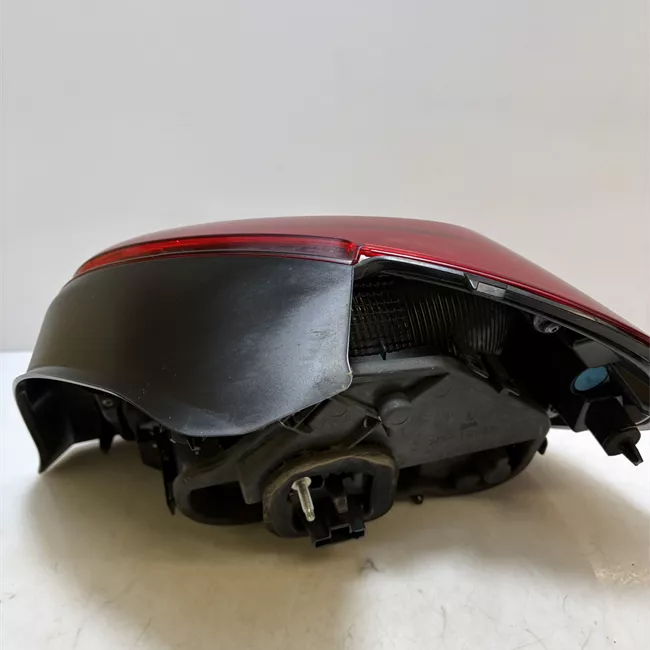 Fanale posteriore sinistro con 1 retromarcia