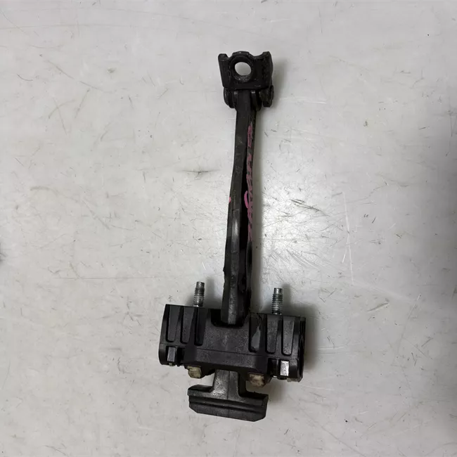 Fermo porta anteriore destro