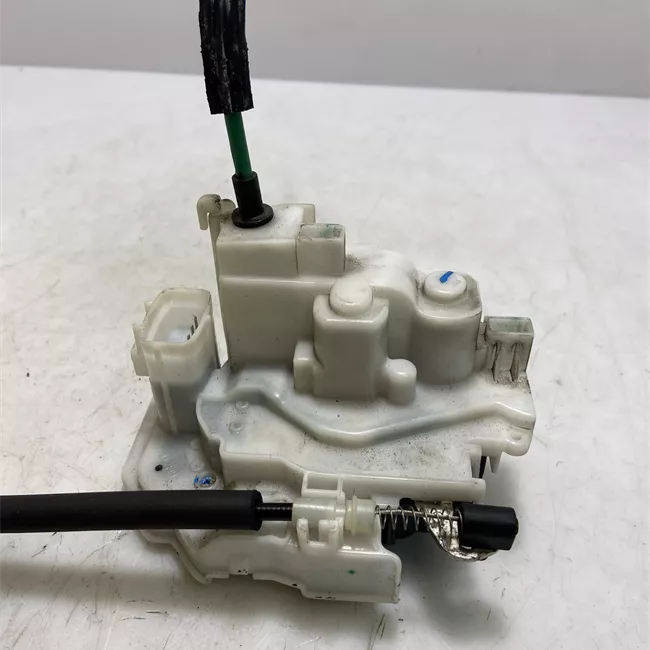 Serratura porta posteriore destra