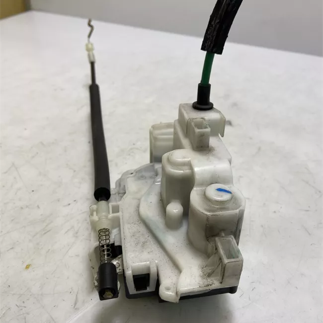 Serratura porta posteriore destra