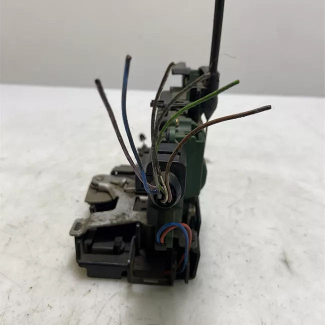 Serratura porta posteriore destra