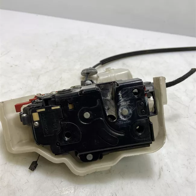 Serratura porta posteriore sinistra