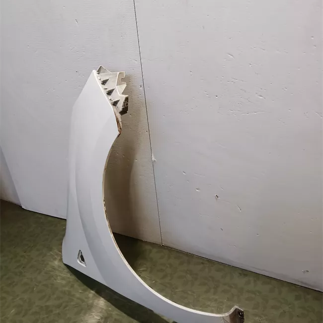 Parafango anteriore destro