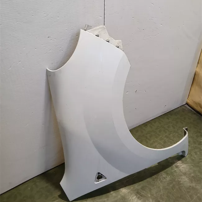 Parafango anteriore destro