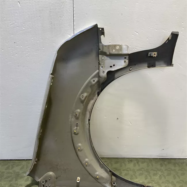 Parafango anteriore destro