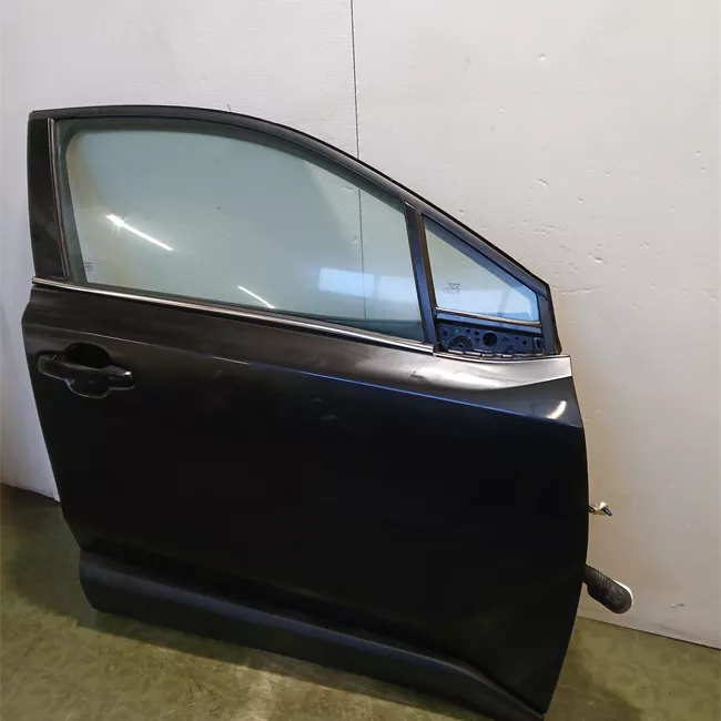 Porta anteriore destra