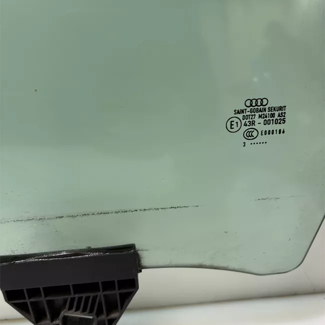 Scendente porta anteriore sinistro