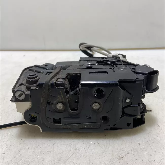 Serratura porta posteriore sinistra