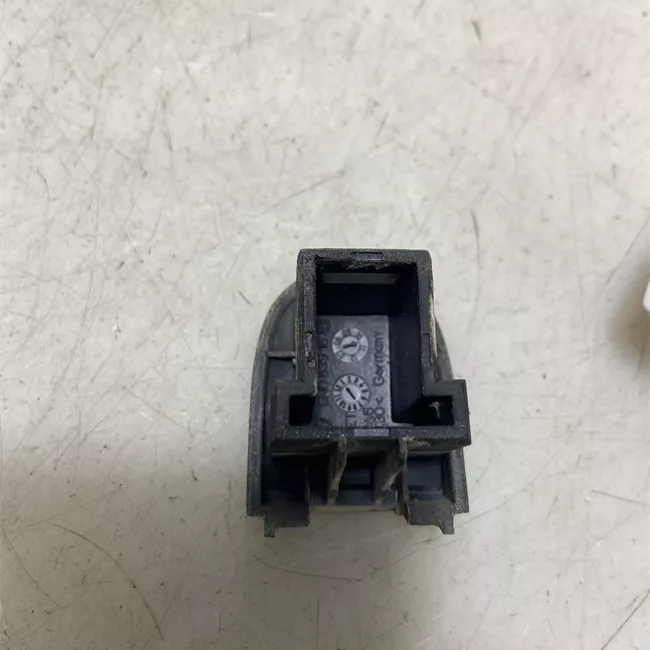 Maniglia porta posteriore sinistra primer