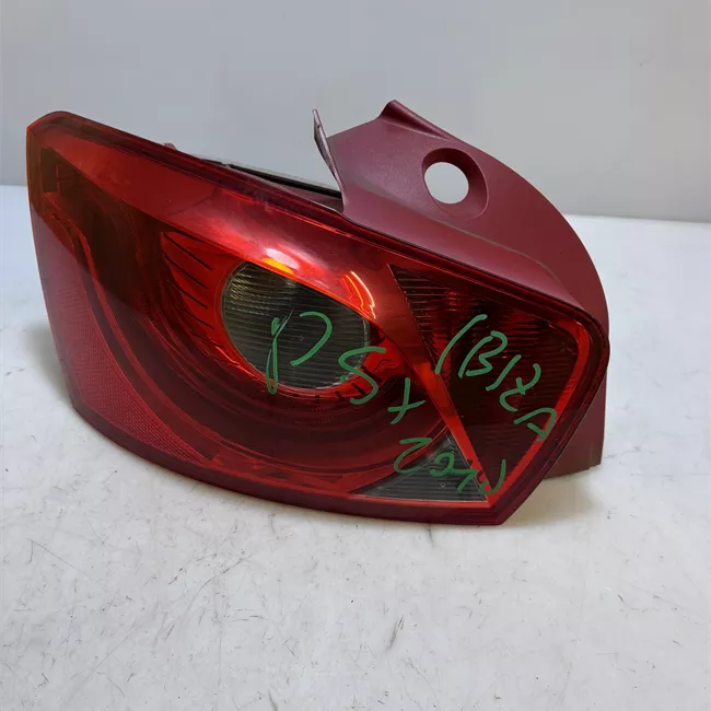 Fanale posteriore sinistro