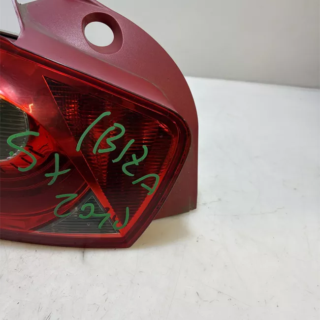 Fanale posteriore sinistro