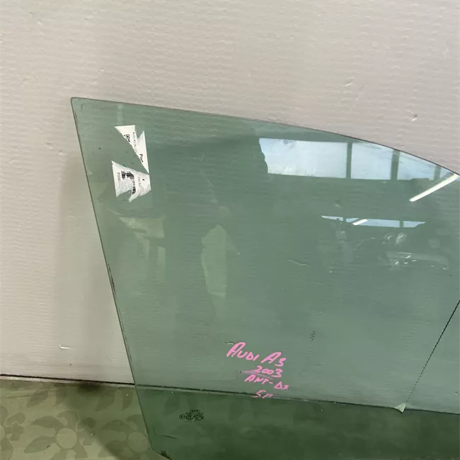 Scendente porta anteriore destro