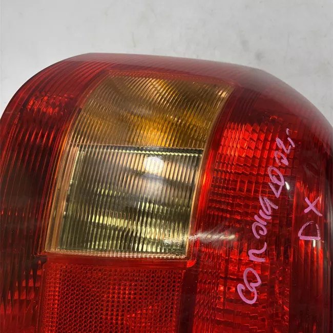 Fanale posteriore destro 05-04<