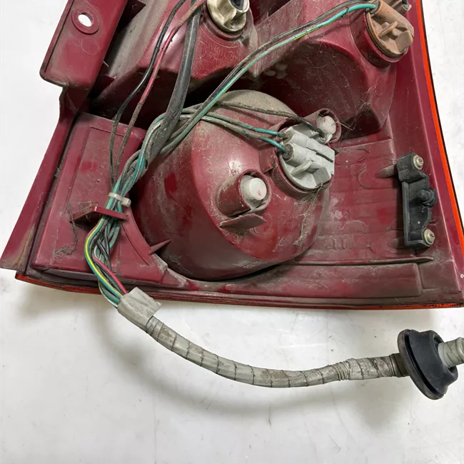 Fanale posteriore sinistro