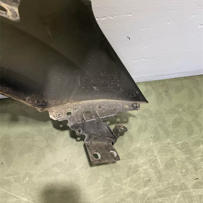 Parafango anteriore sinistro