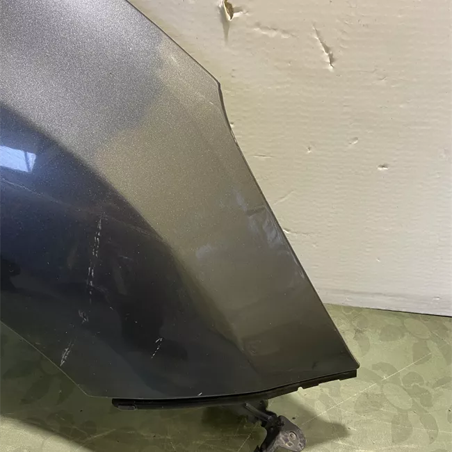 Parafango anteriore destro