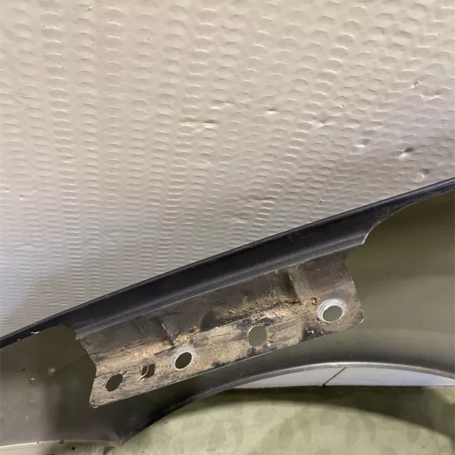 Parafango anteriore destro