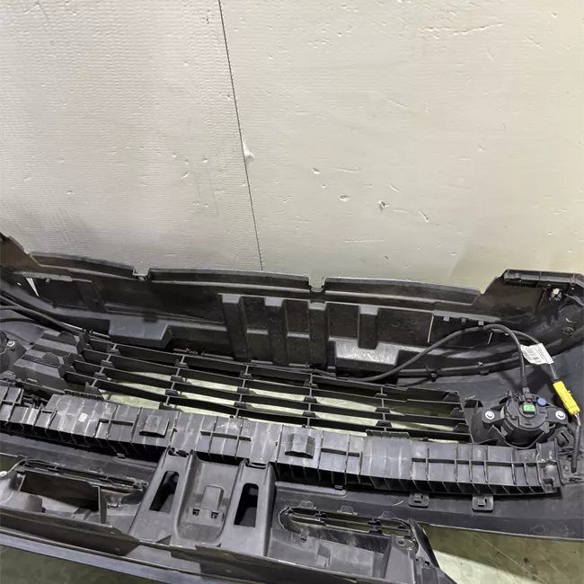 Paraurti anteriore cerchi 15