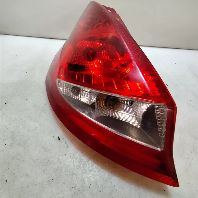 Fanale posteriore sinistro