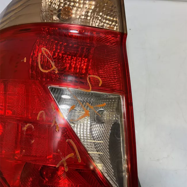 Fanale posteriore sinistro