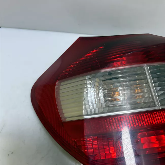 Fanale posteriore sinistro