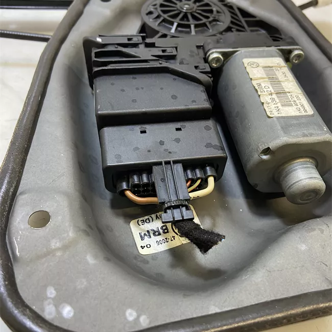 Alzacristallo elettrico porta posteriore destro