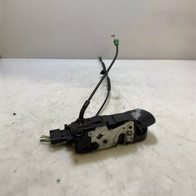 Serratura porta anteriore sinistra