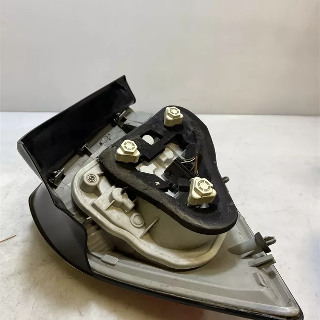 Fanale posteriore destro HELLA