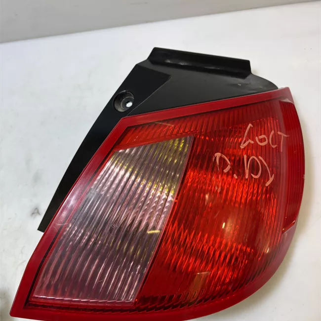 Fanale posteriore parte esterno destro