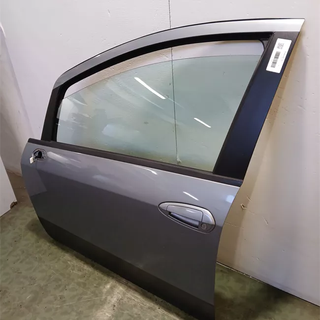 Porta anteriore sinistra