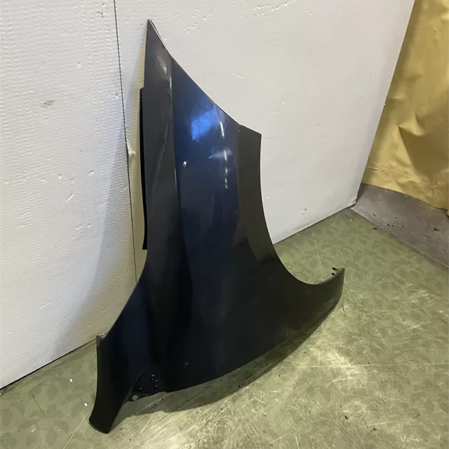 Parafango anteriore destro