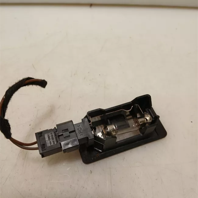 Fanalino targa destro