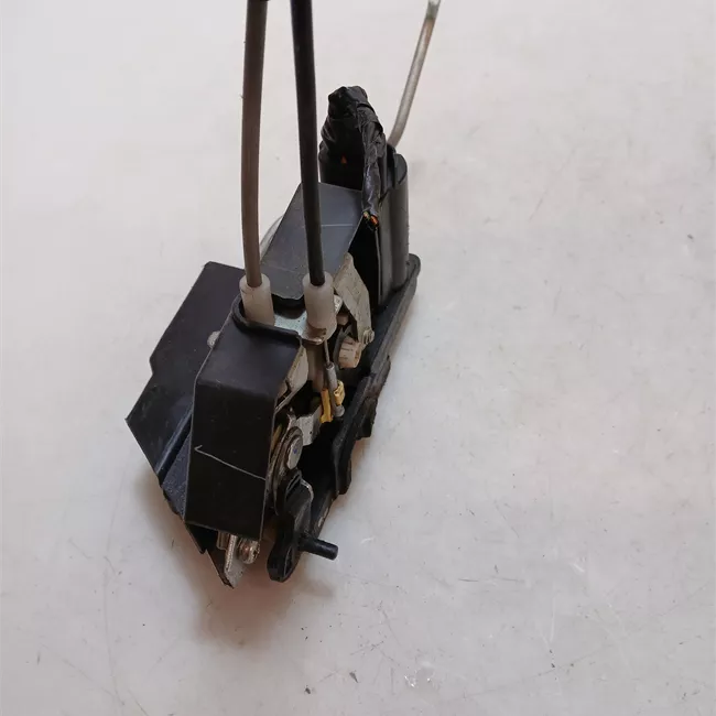 Serratura porta posteriore destra