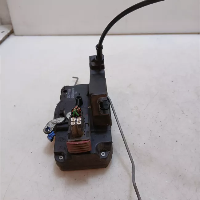 Serratura porta anteriore destra